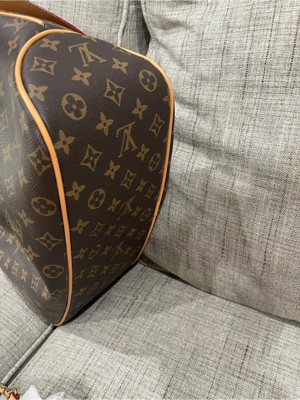 Louis Vuitton knock-off Monogram Canvas Shoulder Bag - Picture 10 of 16